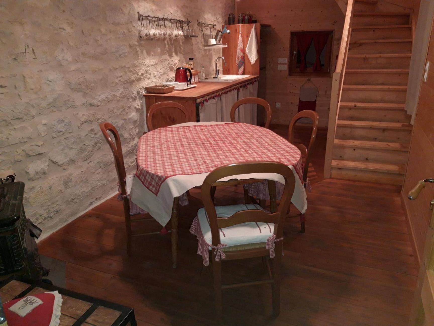 Valreley, Chambres Et Table D'Hotes Eco-Friendly Avec Bain Nordique Au Sud Du Massif Du Jura Champagne-en-Valromey Kültér fotó