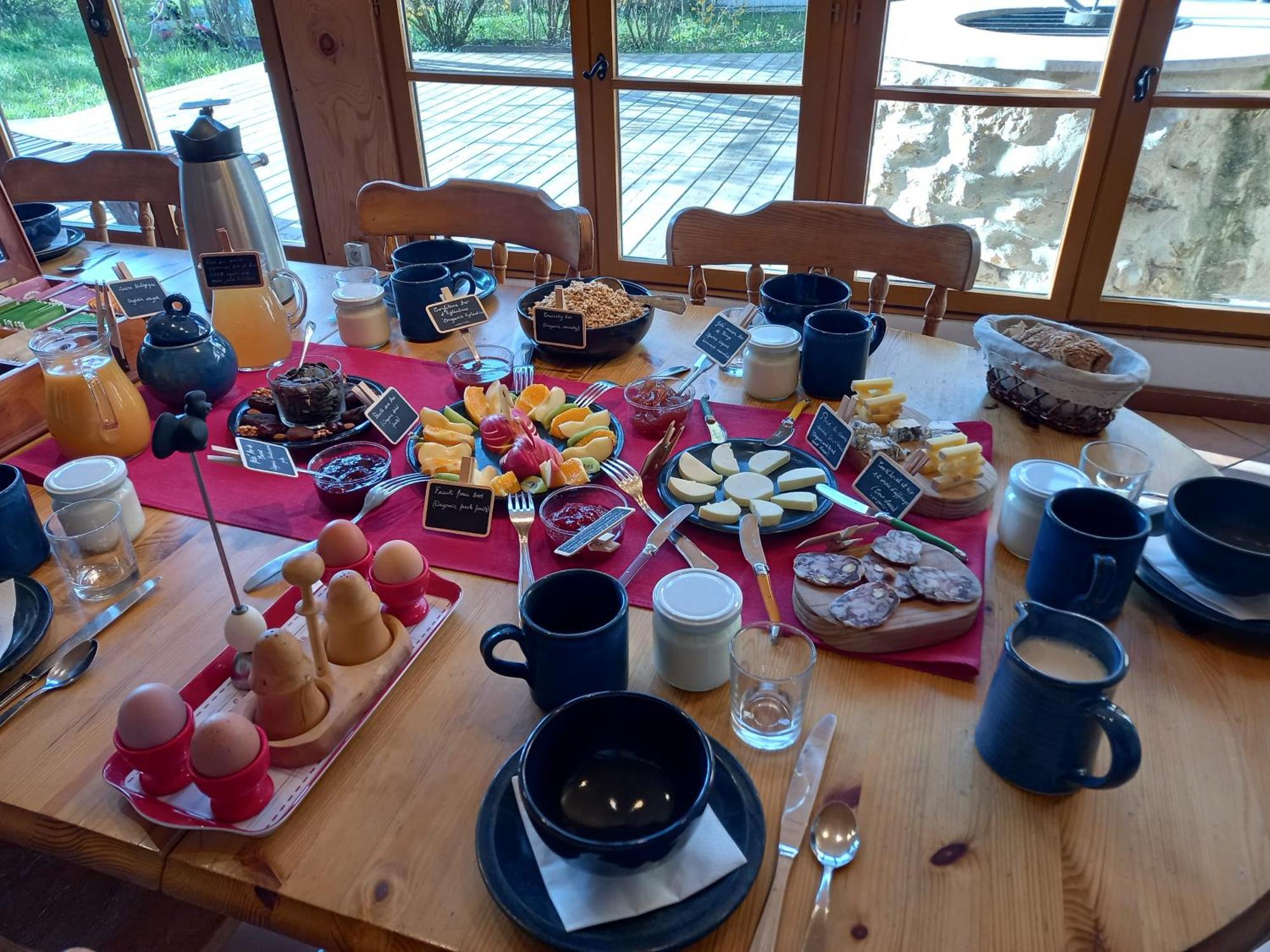 Valreley, Chambres Et Table D'Hotes Eco-Friendly Avec Bain Nordique Au Sud Du Massif Du Jura Champagne-en-Valromey Kültér fotó